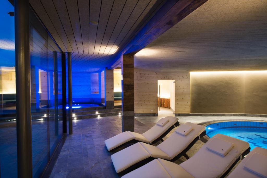 Aktiv & Relax Hotel Hubertus Villandro Exterior photo